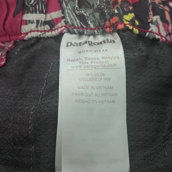 Patagonia Shorts Size M Barely Baggies Tropical Pink Kelp Garden (M557) - Picture 8 of 8